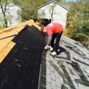 installation of rubber roofing
